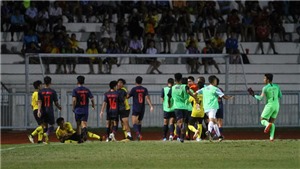 VIDEO: U15 Thái Lan vs U15 Malaysia đánh nhau ở chung k&#234;́t U15 Đ&#244;ng Nam Á