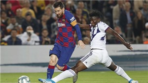 VIDEO bóng đá: Cầu thủ Valladolid ph&#225;t ch&#225;n v&#236; bị Messi &quot;x&#226;u kim&quot; dễ như ăn kẹo