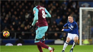 Rooney lập si&#234;u phẩm từ giữa s&#226;n, ghi hat-trick cho Everton