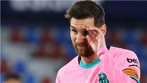 Messi đ&#242;i lương 500 ngh&#236;n bảng/tuần sau thuế mới đến Man City
