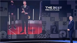 Robert Lewandowski xứng đ&#225;ng gi&#224;nh FIFA The Best 2021