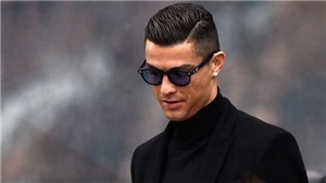 Ronaldo kiếm tiền từ Instagram nhiều gấp 3 lần lương &#39;khủng&#39; ở MU