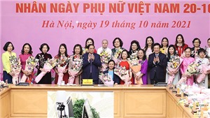 Thủ tướng Phạm Minh Ch&#237;nh gặp mặt c&#225;c đại biểu phụ nữ ti&#234;u biểu