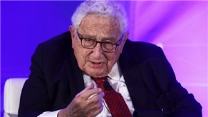 Cựu Ngoại trưởng Mỹ Kissinger cảnh b&#225;o nguy cơ chiến tranh thực sự từ thương chiến Mỹ-Trung