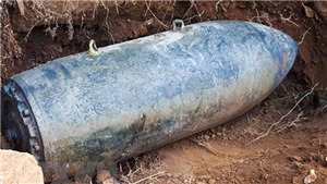 Hủy nổ quả bom nặng gần 250kg ph&#225;t hiện dưới l&#242;ng suối ở Điện Bi&#234;n