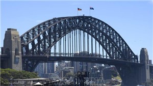 Australia: L&#225; cờ Thổ d&#226;n sẽ được treo vĩnh viễn tr&#234;n Cầu Cảng Sydney