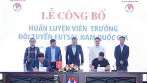Ly kỳ chuyện đưa HLV v&#244; địch World Cup về với futsal Việt Nam