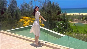 Người y&#234;u TOP 10 hoa hậu của Văn Hậu khoe d&#225;ng ở biển