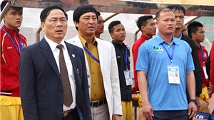 HLV Vũ Quang Bảo dẫn dắt CLB Thanh H&#243;a từ lượt về V-League 2019