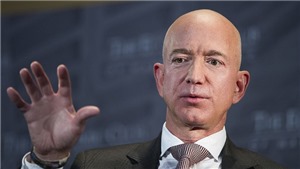 Chia cho vợ cũ 35 tỷ USD sau ly h&#244;n, Jeff Bezos vẫn gi&#224;u nhất thế giới