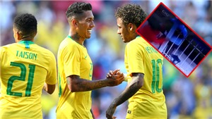 Video: Mẹ tuyển thủ Brazil dự World Cup bị bắt c&#243;c ngay trước cửa nh&#224;