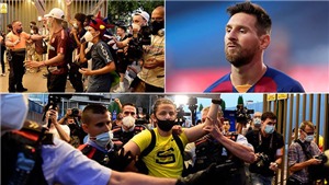 Barcelona hỗn loạn: CĐV biểu t&#236;nh phản đối Bartomeu, cầu khẩn Messi ở lại