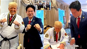 Cựu Tổng thống Mỹ Donald Trump được trao đai đen Taekwondo
