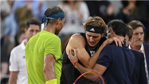 Zverev bỏ cuộc bằng xe lăn, Nadal v&#224;o chung kết Roland Garros