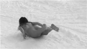 Nữ VĐV Lisa Zimmerman g&#226;y b&#227;o mạng khi trượt tr&#234;n tuyết
