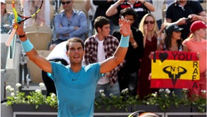 TENNIS 1/6: Nadal sẽ vượt 20 Grand Slam của Federer. Sharapova thắng nhọc trước đ&#224;n em