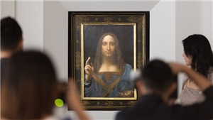 B&#237; ẩn quả cầu trong tay Ch&#250;a ở bức tranh 100 triệu USD của Leonardo da Vinci