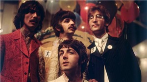 The Beatles t&#225;i hợp để thu &#226;m một ca kh&#250;c của John Lennon 