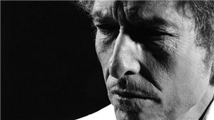Bob Dylan lần đầu trả lời phỏng vấn sau nhiều năm, n&#243;i về George Floyd, đại dịch, Little Richard v&#224;… The Eagles