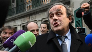 N&#211;NG: Michel Platini đ&#227; được thả tự do chỉ đ&#250;ng sau một ng&#224;y bị bắt giữ