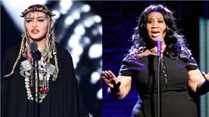 MTV VMA: Madonna g&#226;y phẫn nộ v&#236; to&#224;n &#39;tự sướng&#39; trong b&#224;i ph&#225;t biểu tưởng nhớ Aretha Franklin