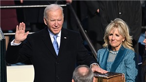 T&#226;n Tổng thống Hoa Kỳ Joe Biden tuy&#234;n thệ nhậm chức