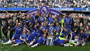 Ngắm Chelsea rạng rỡ trong ng&#224;y đăng quang chức v&#244; địch Premier League 2016-17