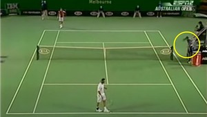 Fan Djokovic k&#232;n cựa v&#236; Federer từng l&#224;m điều tương tự nhưng v&#244; sự