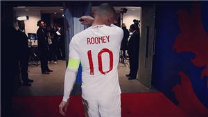 Wayne Rooney bật kh&#243;c trong trận đấu tri &#226;n với đội tuyển Anh