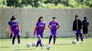  HLV Mai Đức Chung chốt danh sách nữ Việt Nam du đấu Pháp 