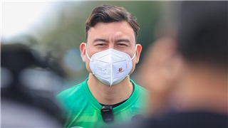 Thủ môn Văn Lâm: ‘Nỗ lực đáp ứng yêu cầu từ Ban huấn luyện’ 