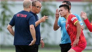  Quang Hải gây sốt với pha xử lý bóng đỉnh cao trận gặp Ấn Độ 