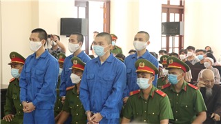  Hoãn phiên tòa xét xử vụ Tịnh thất Bồng Lai 