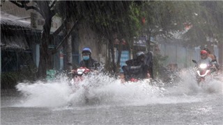  Các khu vực đề phòng lốc sét, mưa đá và gió giật mạnh 
