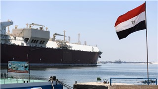  Kênh đào Suez của Ai Cập đạt doanh thu kỷ lục trong tài khóa 2021-2022 