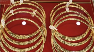  Giá vàng trong nước sáng 5/7 giảm cùng pha với thế giới 