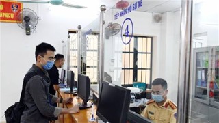  Thông qua đề nghị xây dựng Nghị quyết của Quốc hội về thí điểm đấu giá biển số ô tô 