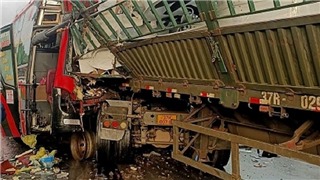  Tai nạn giao thông đặc biệt nghiêm trọng tại Thanh Hóa, 6 người thương vong 
