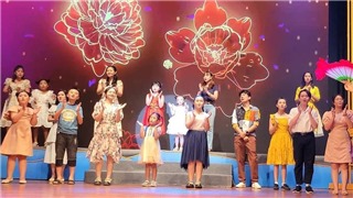  Cải lương tính chuyện dài hơi 