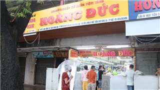  Khởi tố nguyên Đại úy Công an dùng súng cướp tiệm vàng 