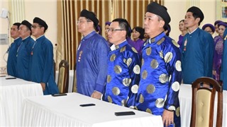  Suy nghĩ về quốc phục nam 