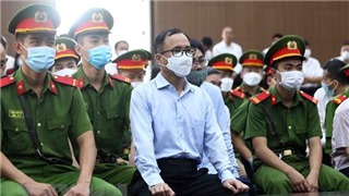  Xét xử cựu lãnh đạo Bình Dương: Tranh luận làm rõ động cơ vụ lợi của các bị cáo 