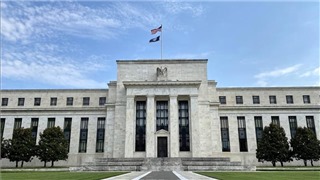  Fed kiên định với lộ trình tăng lãi suất để kiềm chế lạm phát 