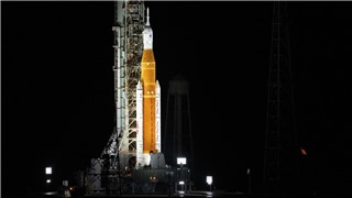  NASA sẵn sàng phóng tàu vũ trụ Orion lên Mặt Trăng 