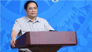  Thủ tướng Phạm Minh Chính: Không để thiếu thuốc, sinh phẩm, vật tư y tế  
