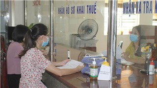  Dừng xuất cảnh đối với doanh nghiệp nợ thuế 