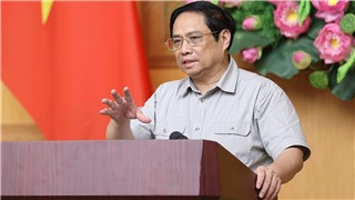  Thủ tướng Phạm Minh Chính: Kiên quyết di dời người dân khỏi khu vực có nguy cơ mất an toàn do bão lũ 