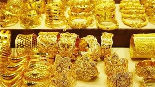  Giá vàng thế giới phục hồi từ mức thấp nhất 2 năm rưỡi 