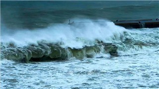  Bão số 4 khi vào Biển Đông rất mạnh, gây mưa lớn tại Trung Bộ 