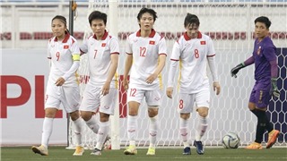  Đừng đi World Cup với... lạc rang và tôm rim 